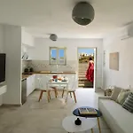 Avan Luxury Villa