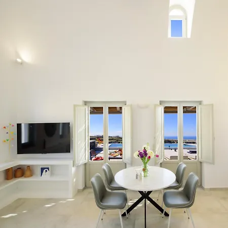 Avan Luxury * Pýrgos