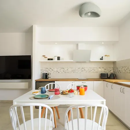 Avan Luxury Vila