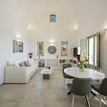 Avan Luxury Villa Pýrgos