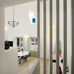 Avan Luxury *