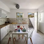 Avan Luxury