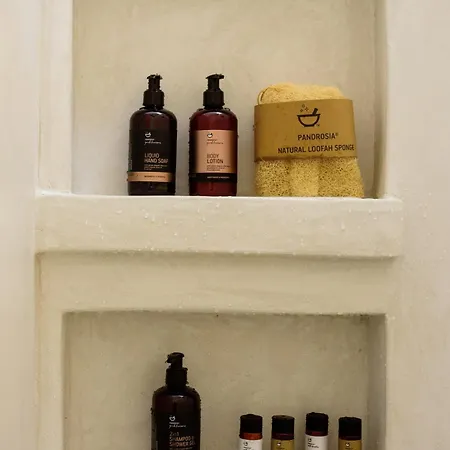 빌라 Avan Luxury 피르고스